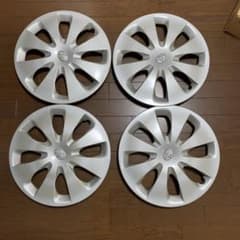 TOYOTAアクア純正ホイールカバーのサムネイル