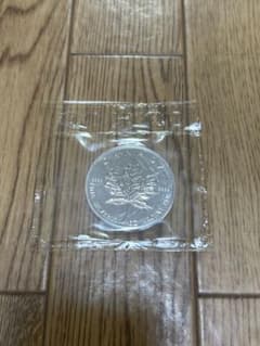 カナダ メイプルリーフ銀貨 1998年 1オンス　5ドル カナダ メイプルリーフ銀貨 1998年 1オンス 5ドル - メルカリ