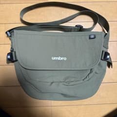 umbro ショルダーバッグ カーキ 中型のサムネイル
