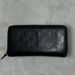 GUCCI emboss GG black leather walletのサムネイル