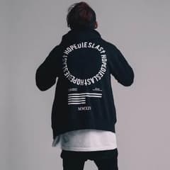LILWHITE パーカーのサムネイル
