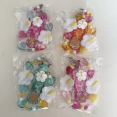 N*a様 サンリオ　シークレットストラップ　トコナツバケーション未使用