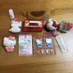 ハローキティ ミニフィギュア キーホルダー 7種セットのサムネイル