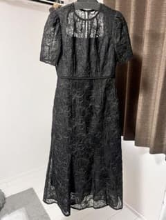 ラグナムーン　総レース 花柄刺繍レース　ワンピース ブラックのサムネイル