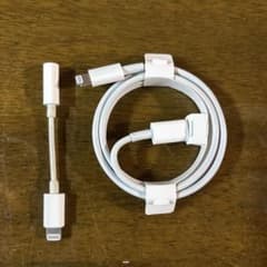 Lightning充電ケーブルとオーディオアダプターセットのサムネイル