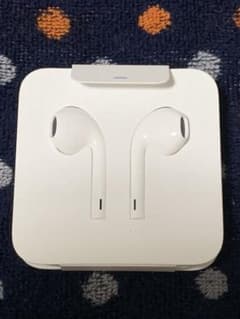 未使用　iPhone 純正イヤホン アップルのサムネイル