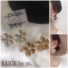 194マット ゴールド シルバー 大ぶり フラワー 花 ピアス 大人可愛い - 3