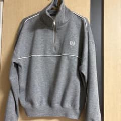 【値下げ】グレー ハーフジップ スウェットのサムネイル
