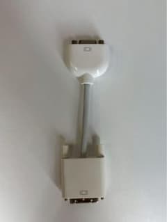 Apple 純正 DVI to VGA 変換アダプタのサムネイル