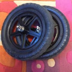 ストライダー ノーマルタイヤ×2のサムネイル