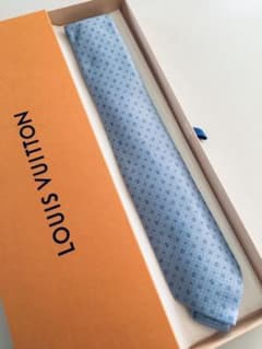 新品 【LOUIS VUITTON 】ネクタイ 専用箱付きのサムネイル