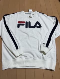 新品タグ付き3990フィラFILA スエット　トレーナーのサムネイル