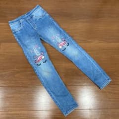 デニムパンツ　スキニーのサムネイル