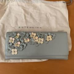 お値下げ　アンテプリマ長財布　ミントグリーンのサムネイル