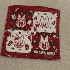 サッカー浦和レッズ　タオルハンカチのサムネイル