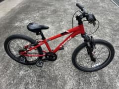 TREK 20インチ レッド　110〜135cm 5〜9歳用のサムネイル