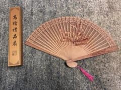 中国伝統工芸品 白檀扇子 「髙檔禮品扇」 透かし彫り 木製扇子 専用