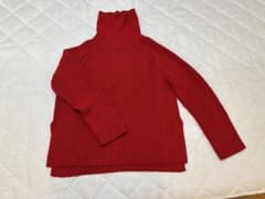 ZARA 赤 リブ編み ハイネック ニット Sのサムネイル