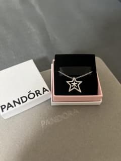 PANDORA 星形ネックレス 箱付きのサムネイル