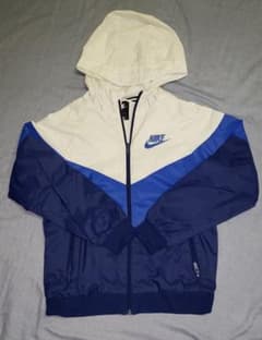 NIKE キッズ ウィンドブレーカー 150cmのサムネイル