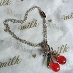 専用♡MILK タランチェリーネックレスのサムネイル