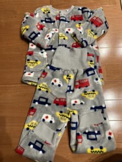 新品　キッズ パジャマ 長袖　90のサムネイル