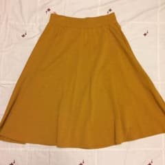 ミモレ丈からし色フレアスカートのサムネイル