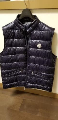 Masato様専用。MONCLER　ダウンベスト　GUIのサムネイル
