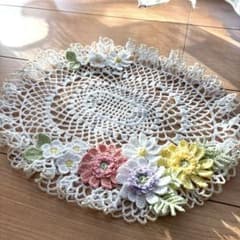 【74】☆*.ミリ.*☆専用　ハンドメイドレース編み　楕円の大きめのドイリー 74】☆*.ミリ.*☆専用 ハンドメイドレース編み 楕円の大きめのドイリー