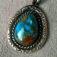 ハイグレード【キャンデラリア】レッドウェブ ペンダントトップ navajo 
