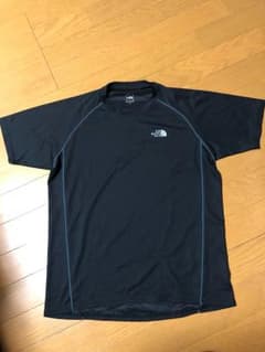 ノースフェイスTシャツ 速乾素材のサムネイル
