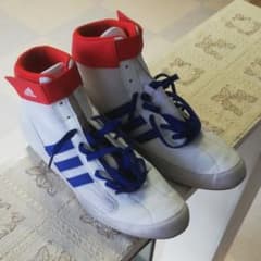 どんぐり様専用　adidasボクシングシューズのサムネイル