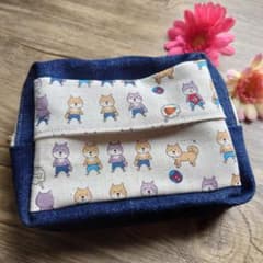 ポケットティッシュ入れ付きボックスポーチのサムネイル