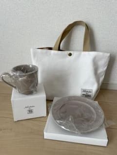 コメダ　福袋限定　ノリタケ×コメダ珈琲3点セットのサムネイル