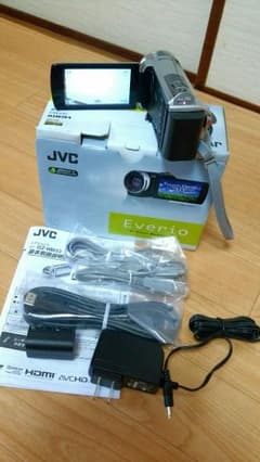 値下げ!!　ビクター　JVC ハイビジョンメモリームービー　ビデオカメラのサムネイル
