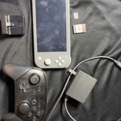 Switch ライト本体【純正ドック付】純正コントローラー　スマブラのサムネイル
