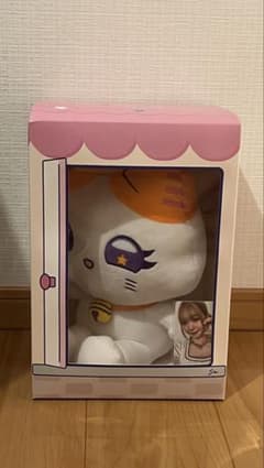 おすわりミャイズ　チュミ　海老原鼓　ME:I ぬいぐるみ 新品未開封〉おすわりME:EYE's TU:ME チュミ ME:I 海老原鼓 - メルカリ