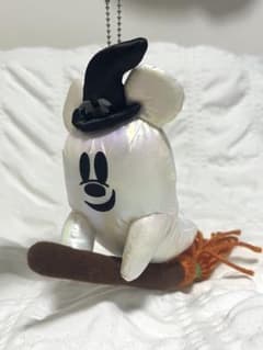 ディズニー 2024年ハロウィン ぬいぐるみバッジ - メルカリ