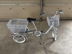 NEO CYCLIST 三輪自転車 シルバー NEO CYCLIST 三輪自転車 シルバー - メルカリ