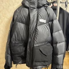 NIKE x sacai ダウンジャケット ブラック Mサイズ - メルカリ