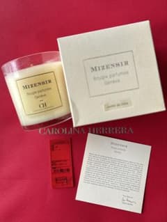 【新品未使用・箱付】 CH CAROLINA HERRERA アロマキャンドルのサムネイル