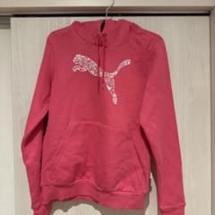 PUMA プーマ　プルオーバーパーカー　新品未使用のサムネイル