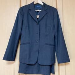 【くーまん様専用】レディース スカートスーツのサムネイル