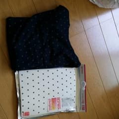 UNIQLO　ヒートテックインナー二枚セット　110センチのサムネイル