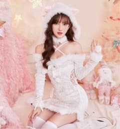 Malymoon マリーンムーン ホワイトキャットサンタ - メルカリ