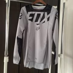 Fox 長袖シャツとパンツ セット グレーのサムネイル