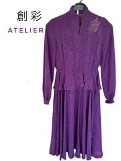 創彩atelierパープルの花刺繍ワンピース