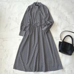 極美品 UNTITLED ボウタイワンピース ジオメ柄 洗える ロング 2 極美品 UNTITLED ボウタイワンピース ジオメ柄 洗える ロング 2 - メルカリ