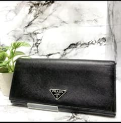 PRADA ブラックレザー 長財布のサムネイル