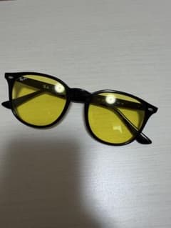 Ray-Ban 0RB4259F 601/85 ブラック　イエローレンズのサムネイル